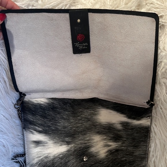 Harriet Hide crossbody bag - Picture 2 of 3